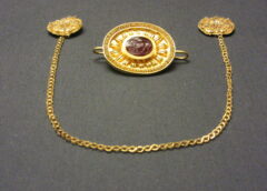 Gold jewelry from Senuna Roman Britain (Photo courtesy of Elizabethe via Flickr)