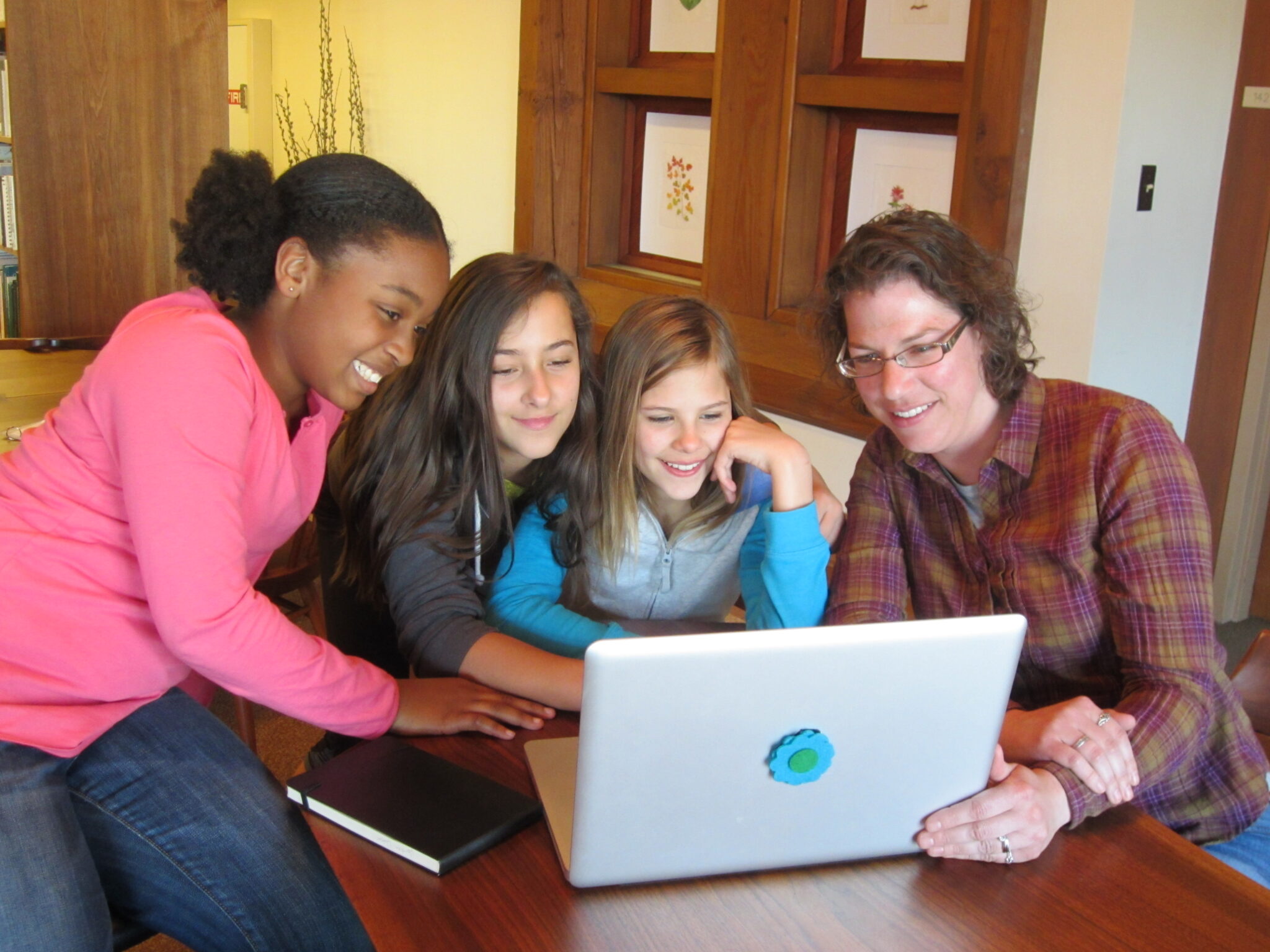 SciGirls Offers Real STEM Role Models for Young Girls