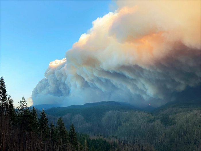 Smoke plume from the Riverside Fire on Mount Hood National Forest, Oregon, in September 2020