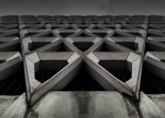 Geometric structure of the outside of a building with repeating concrete triangles